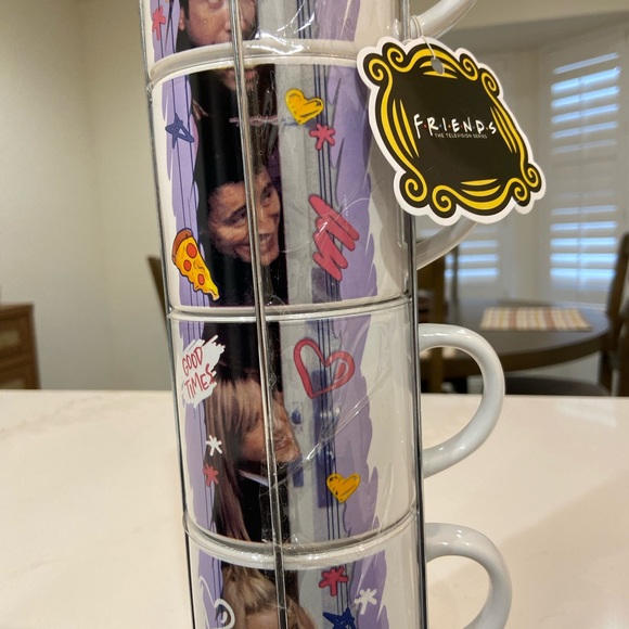 "Friends" Stackable Ceramic Mug 4 Pack and Friends XXL women’s shirt combo - Picture 3 of 11